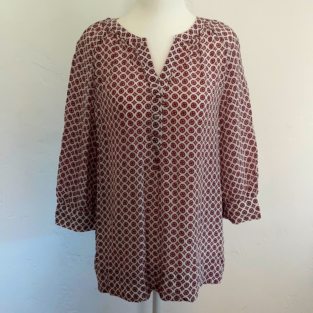 Joie woman’s short sleeve silk top. Size S